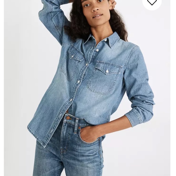 Madewell Tops - Madewell Denim Button-Up Shirt in Bluffton Wash